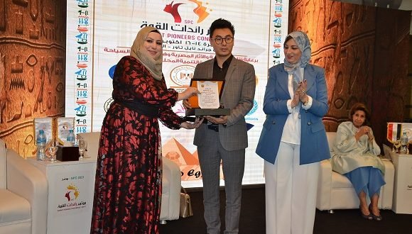 OPPO تحصل على جائزة أفضل منظمة داعمة لمؤتمر الرائدات العربيات