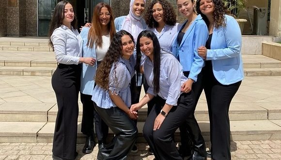‎8 طالبات من كلية الاعلام بجامعة مصر الدولية يطلقن حملة "سيطري علي انسولينك"