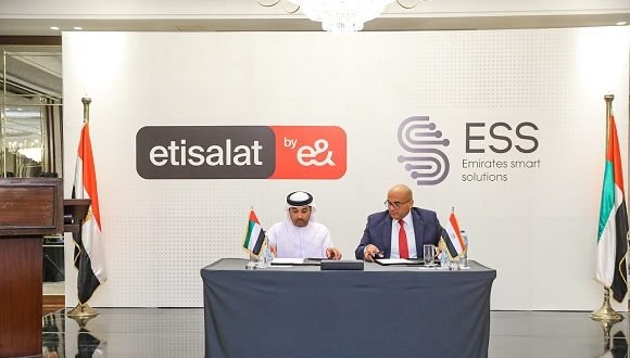 النقبي يعرب عن سعادته بالتعاون بين شركة اتصالات مصر و شركة إمارتس للحلول الذكية " ESS”