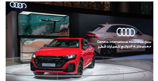 شهد معرض جنيف الدولي للسيارات 2023 في قطر عرض أودي الشرق الأوسط لإنجازاتها المهمة ونتائجها القوية التي حطمت الأرقام القياسية، كما أظهرت التزامها الراسخ بالابتكار والاستدامة على المستوى الإقليمي. وشهد الزوار الكشف عن سيارة Q8 الجديدة للمرة الأولى على مستوى العالم، إضافة إلى التعرف على سيارة العرض Audi Launch Livery الخاصة بمشروع فورمولا 1، وشاهدوا مجموعة رائعة من الطرازات المتميزة. العرض الأول لسيارة Q8 على مستوى العالم: إعادة تعريف الفخامة والأداء الفائق اجتمع عشاق أودي ومحبو السيارات لمشاهدة عرض سيارة Q8، الطراز الأحدث من الشركة الألمانية، والتي تركت انطباعاً لا يُنسى في معرض جنيف الدولي للسيارات في قطر، حيث تتميز السيارة بالتصميم الأنيق والأداء الفائق والتقنيات المتطورة، وترسي معايير جديدة لفئة سيارات SUV الفاخرة. المدير العام الجديد لأودي الشرق الأوسط: قائد صاحب رؤية يتولى القيادة تم الإعلان خلال المعرض عن