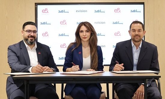 “إي آند مصر” و”شاهد” في تحالف حصري لإعادة تعريف تجربة الترفيه الرقمي