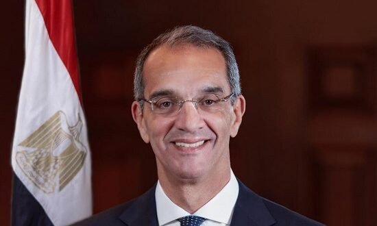 وزير الاتصالات يغادر إلى جنيف لتمثيل مصر في قمم جنيف الرقمية والذكاء الاصطناعي