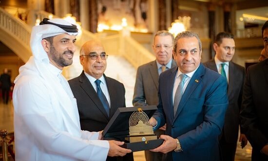 الشيخ سلطان بن أحمد القاسمي يزور العاصمة الإدارية الجديدة ويشيد بالنهضة العمرانية في مصر