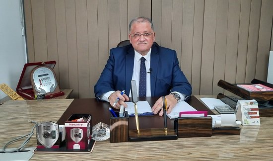 الدكتور حاتم الجمل