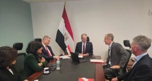 وزير الاتصالات