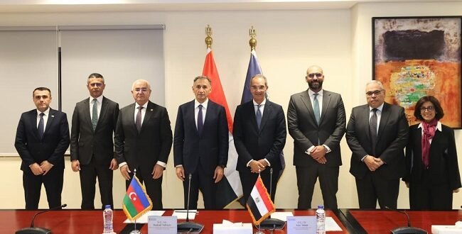 وزير الاتصالات