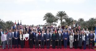 وزير الاتصالات