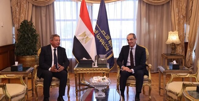 وزير الاتصالات ورئيس الأعلى للإعلام يبحثان تعزيز التنسيق لتنظيم المحتوى الرقمي وحماية الملكية الفكرية