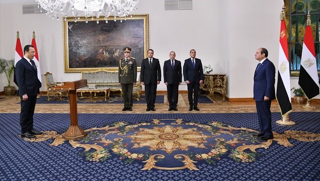 وزير الاتصالات