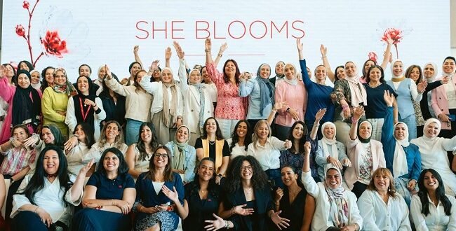 «She Blooms».. مبادرة جديدة من إي آند مصر لصناعة قيادات نسائية