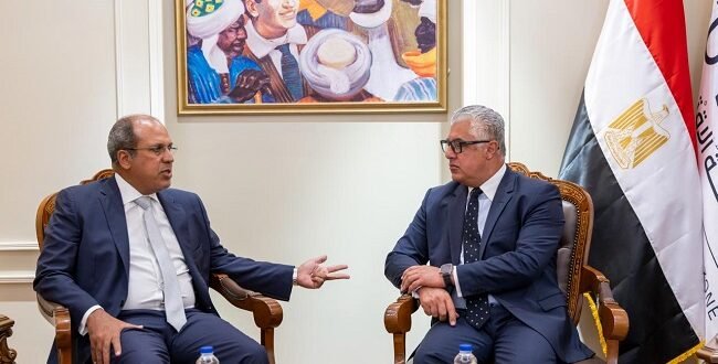 اقتصادية قناة السويس تعزز الابتكار بشراكة مع الجامعة البريطانية
