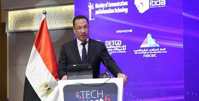 رأفت هندي: 8 مليارات دولار مستهدف صادرات التعهيد في 2028